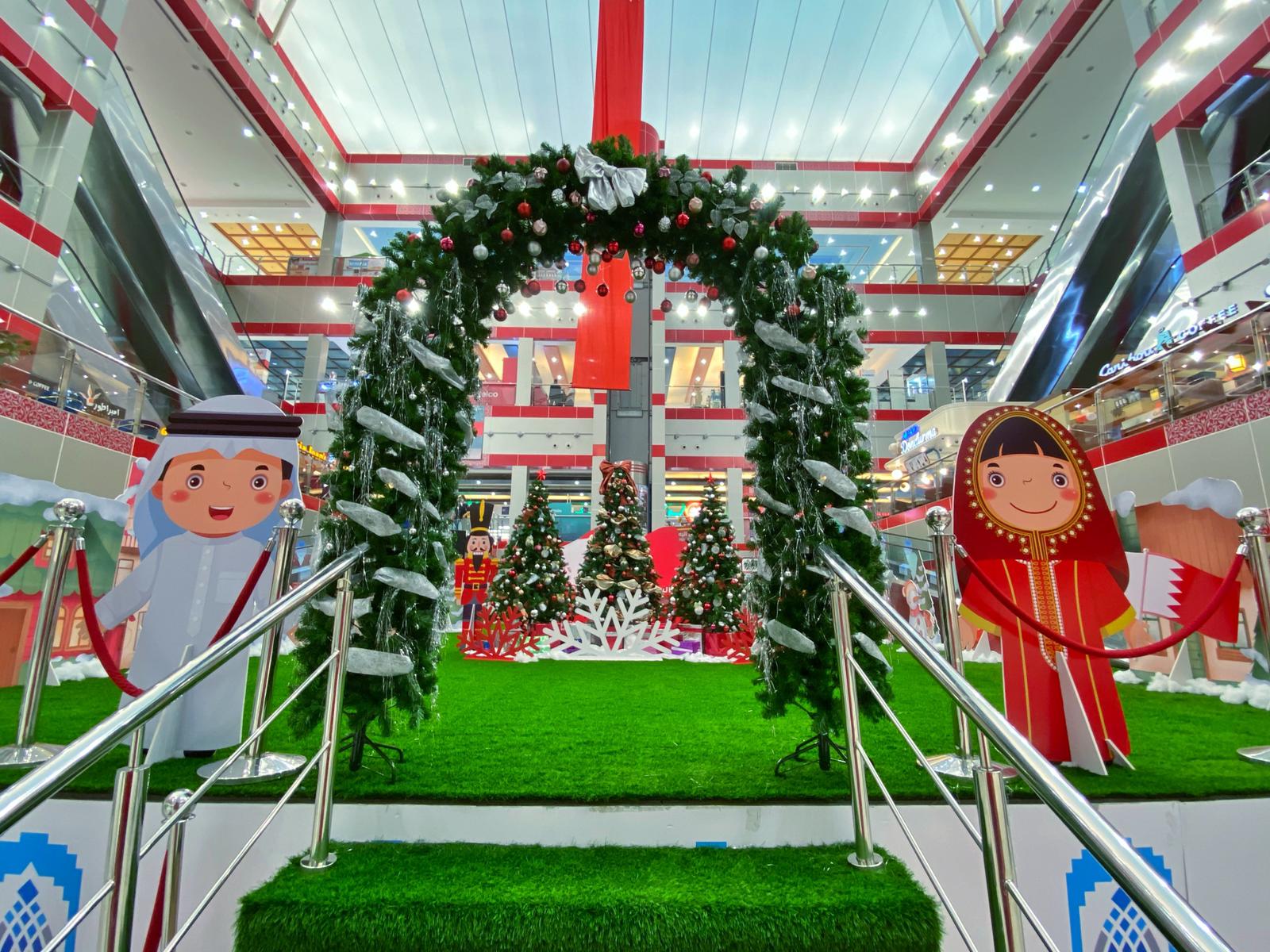 Christmas feel decorations on this festive season 